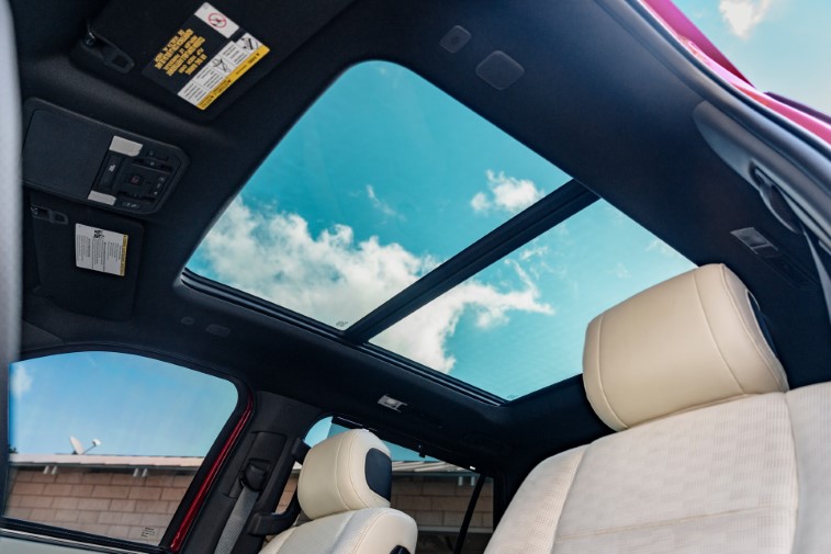 2023 Toyota Sequoia resim galerisi (26.01.2022)
