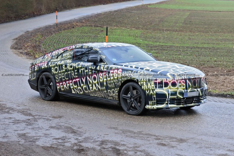 2024 Rolls-Royce Spectre resim galerisi (03.02.2022)