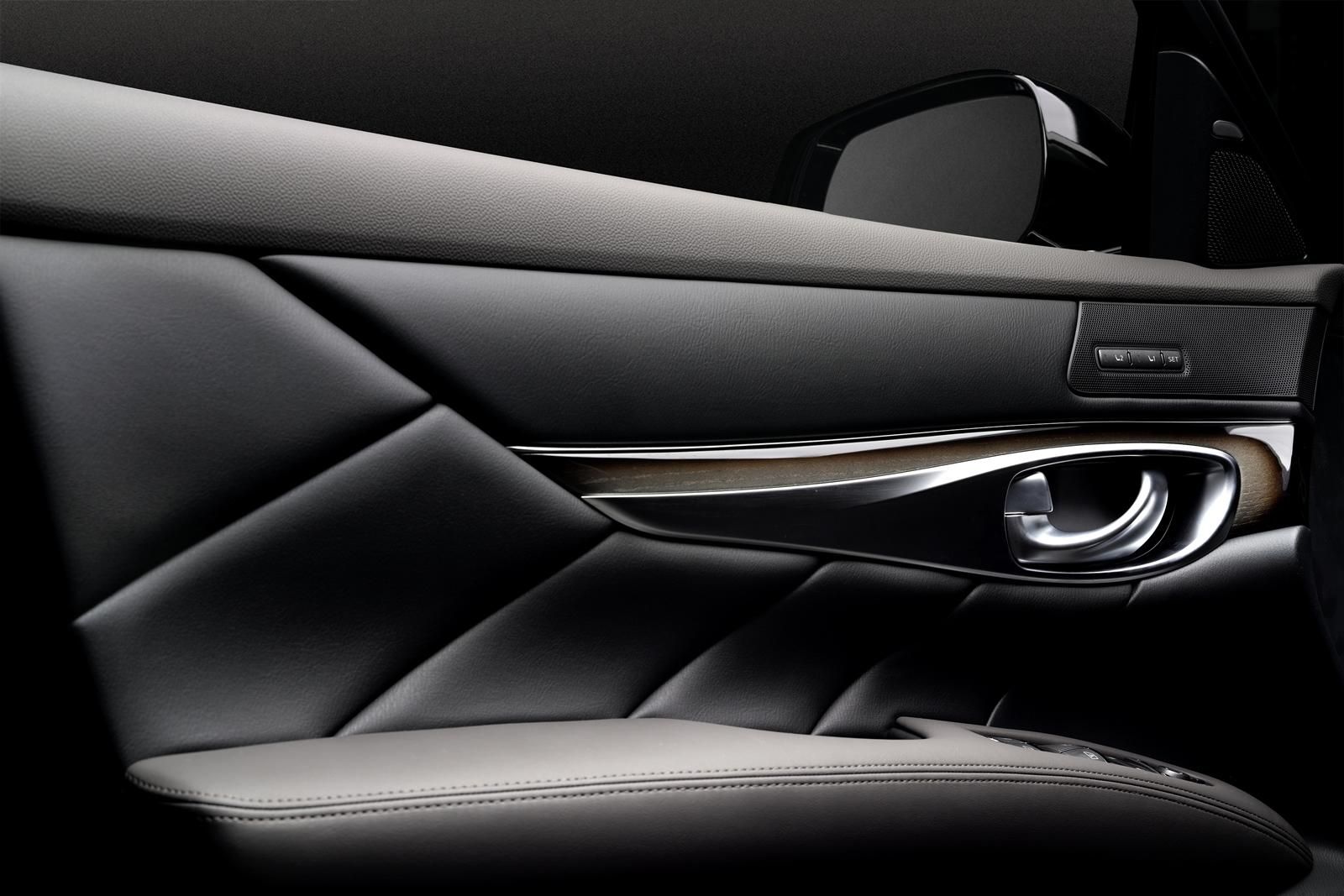 INFINITI Q70L RESM GALERS