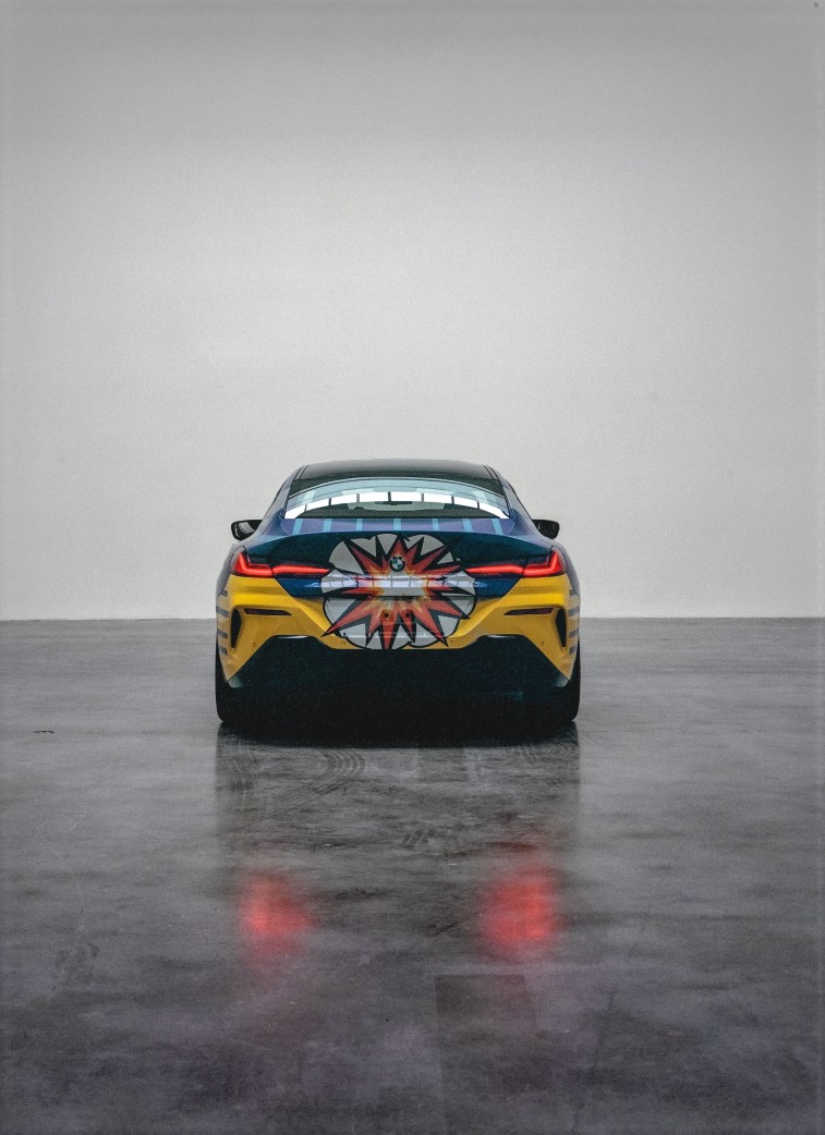 BMW 8 X JEFF KOONS Limited Edition resim galerisi (17.02.2022)