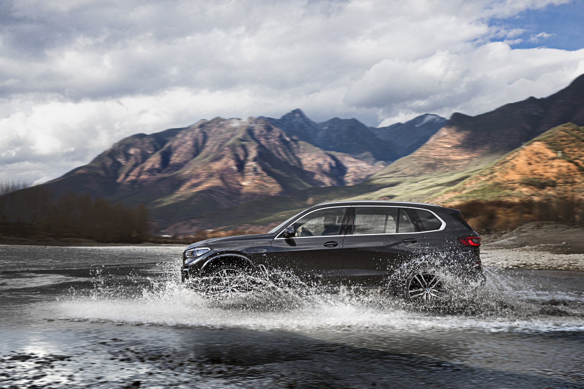 BMW X5 Li resim galerisi (02.03.2022)
