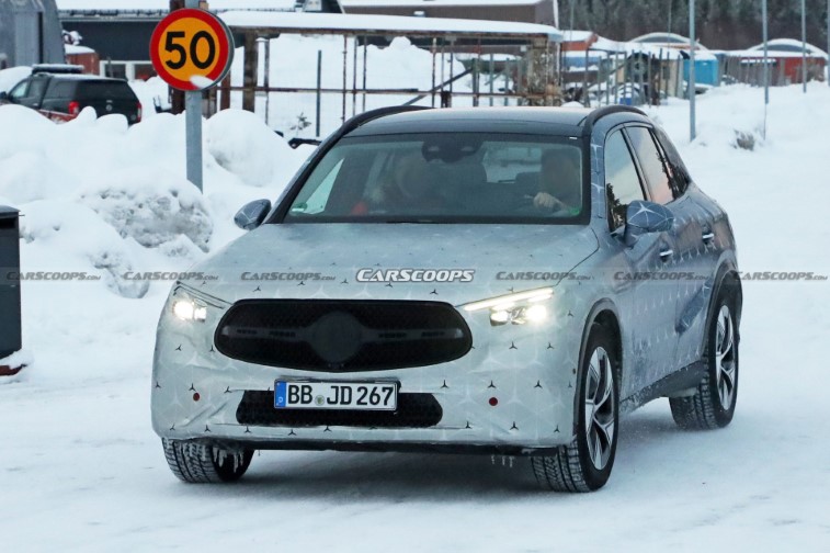 2023 Mercedes GLC resim galerisi (10.03.2022)