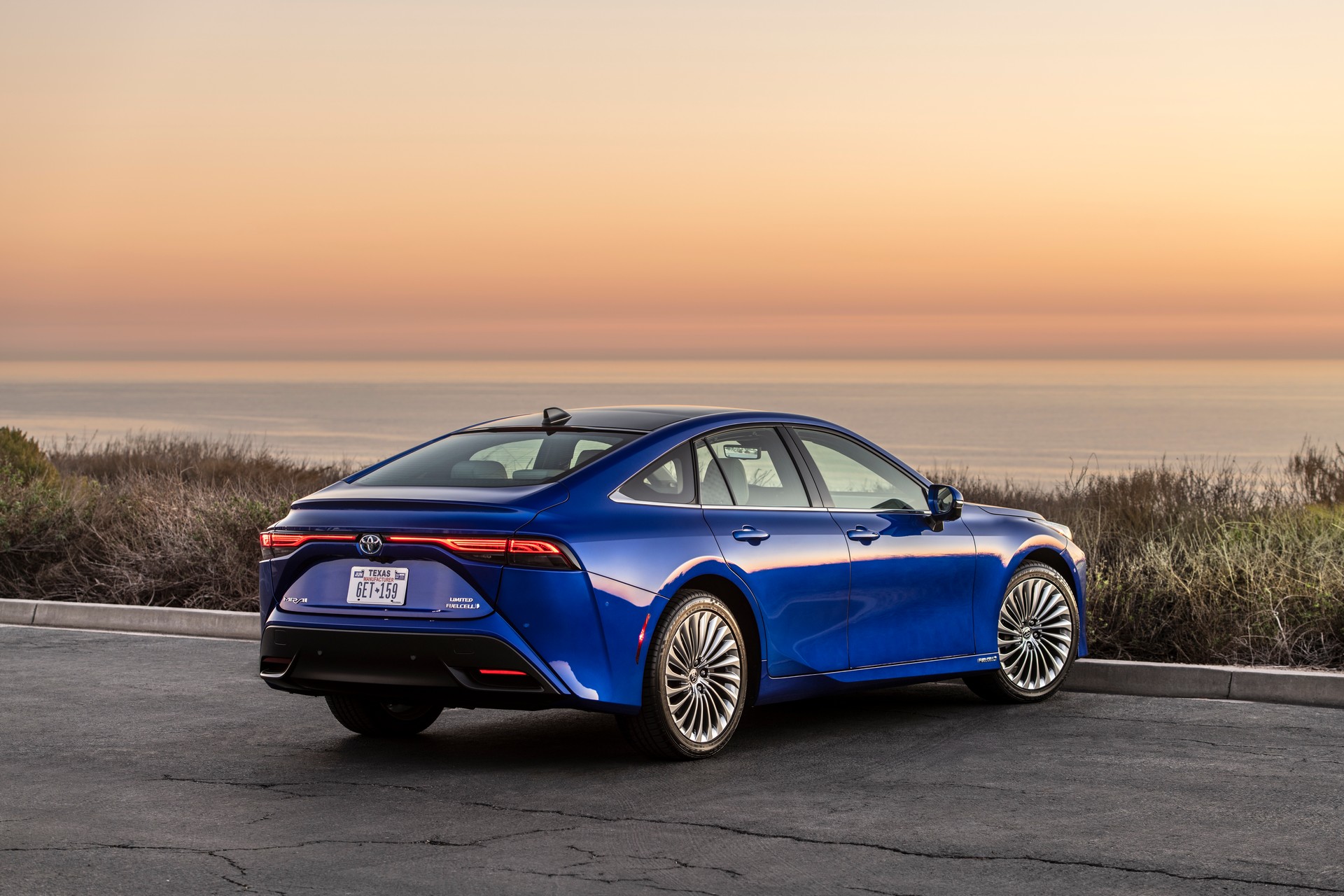2022 Toyota Mirai resim galerisi (11.03.2022)