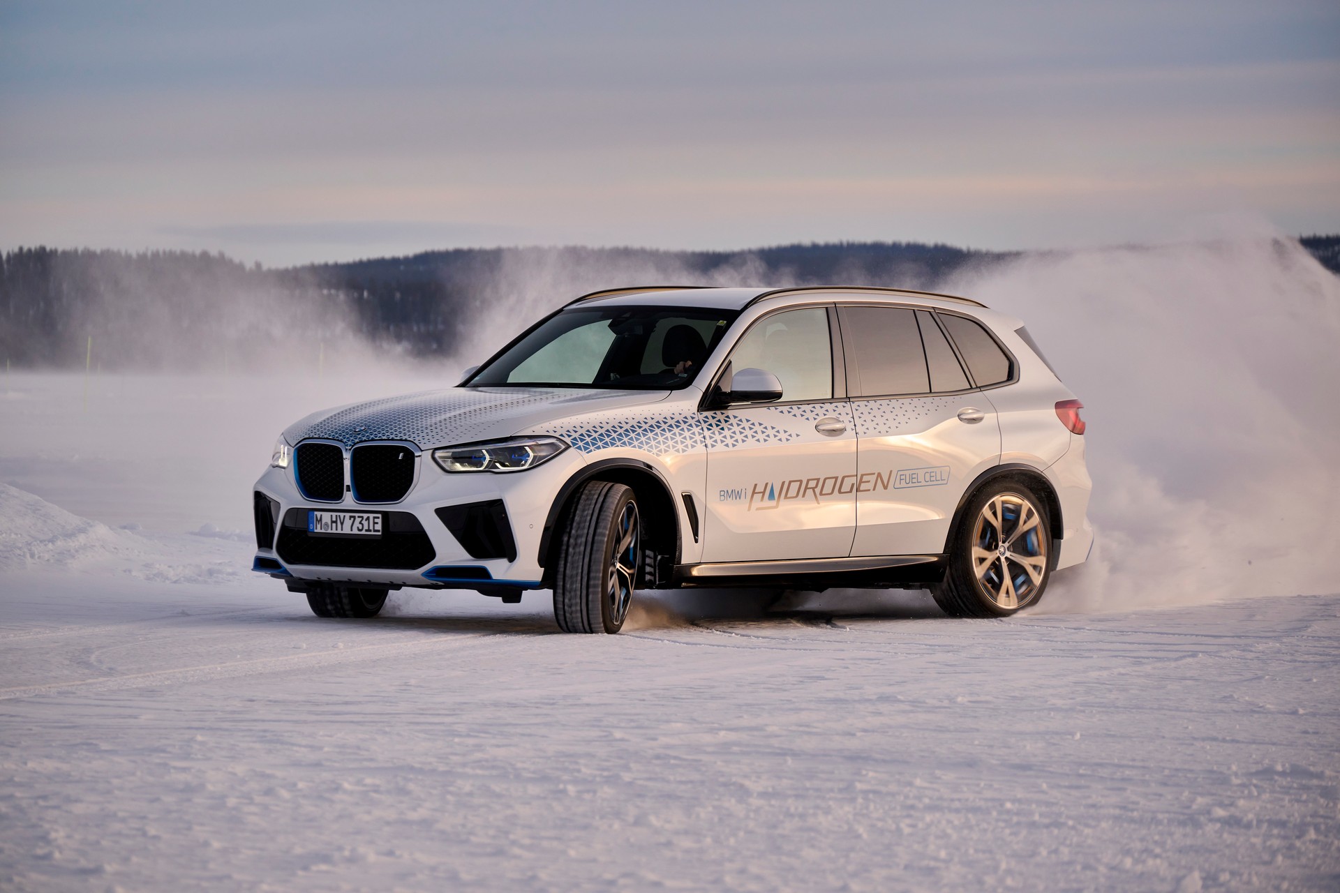 BMW iX5 Hydrogen resim galerisi (14.03.2022)