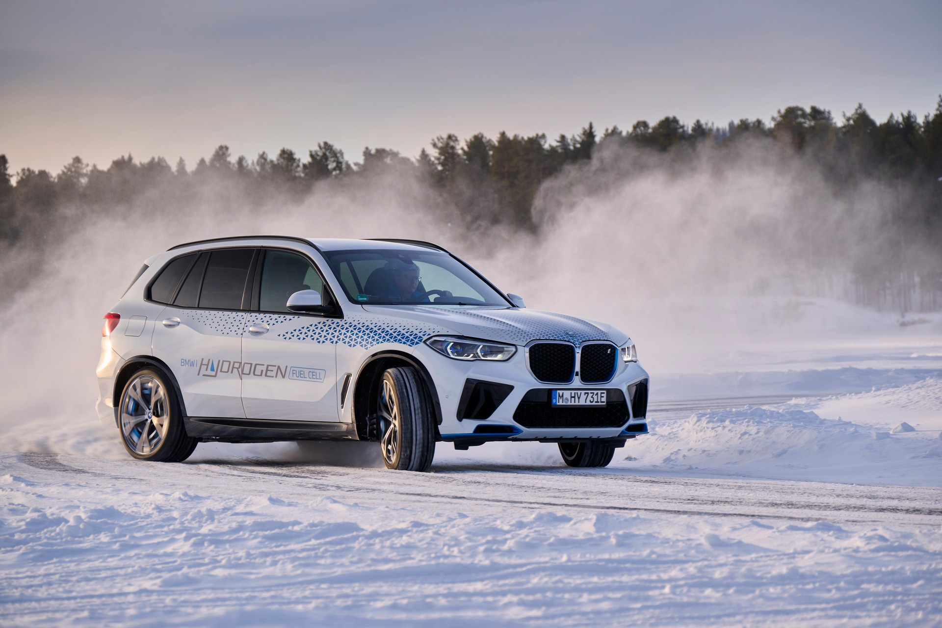 BMW iX5 Hydrogen resim galerisi (14.03.2022)