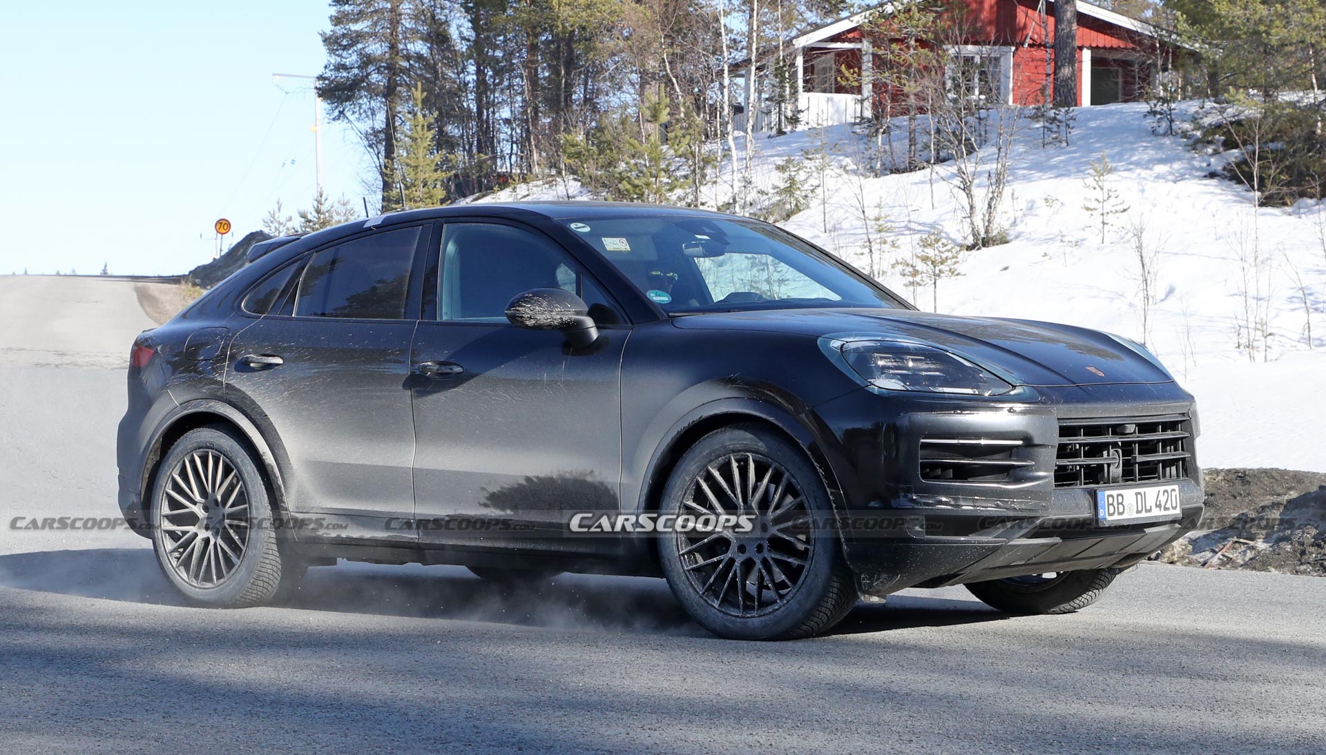 2023 Porsche Cayenne Coupe resim galerisi (24.03.2022)