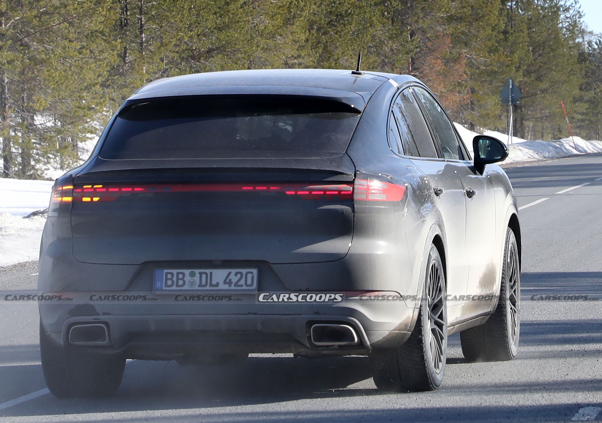 2023 Porsche Cayenne Coupe resim galerisi (24.03.2022)