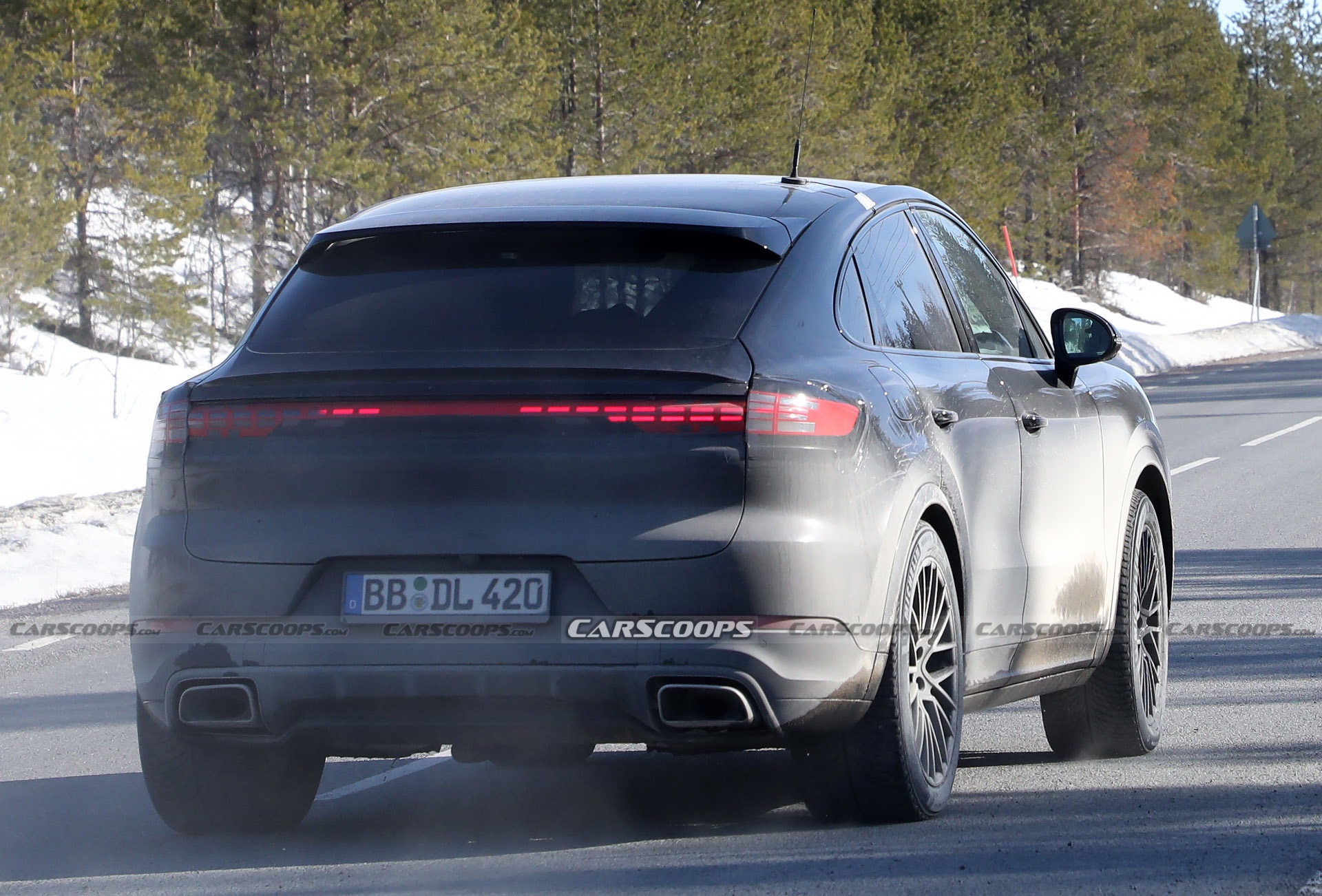 2023 Porsche Cayenne Coupe resim galerisi (24.03.2022)