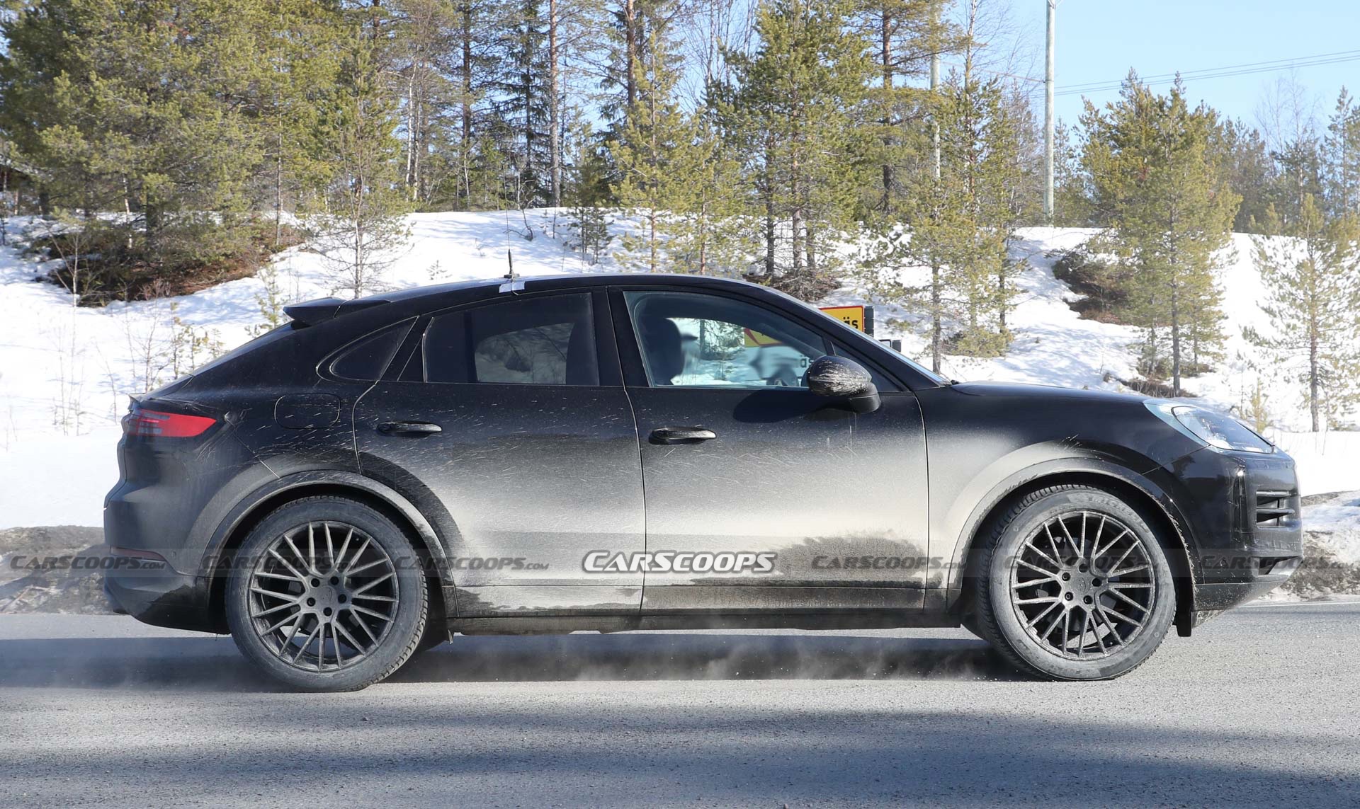 2023 Porsche Cayenne Coupe resim galerisi (24.03.2022)