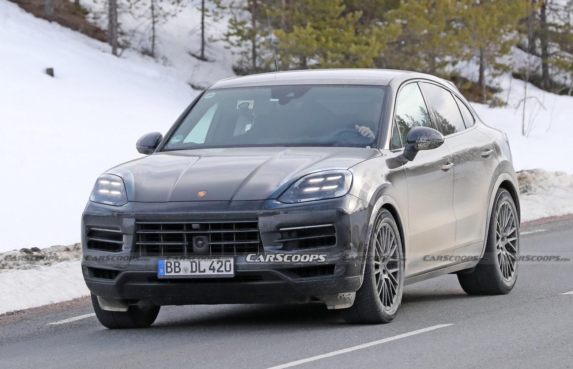 2023 Porsche Cayenne Coupe resim galerisi (24.03.2022)