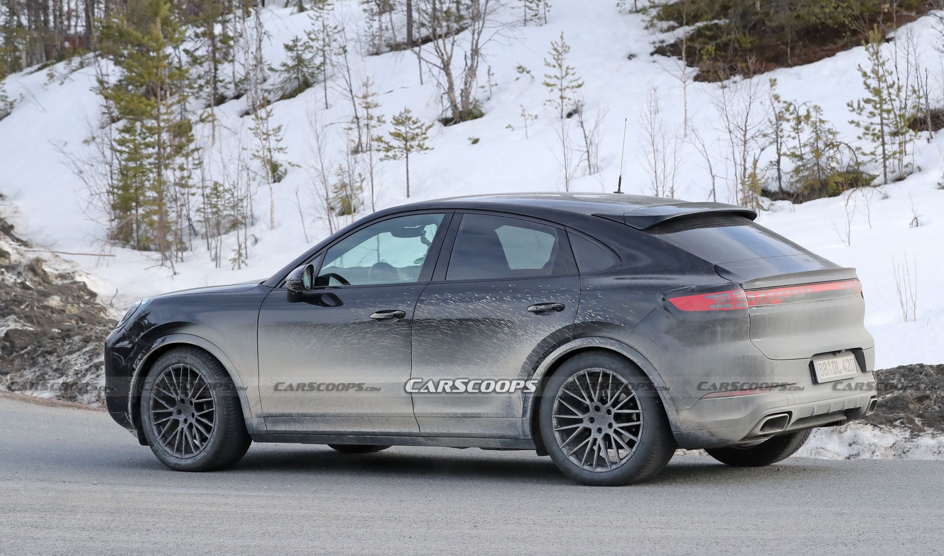 2023 Porsche Cayenne Coupe resim galerisi (24.03.2022)