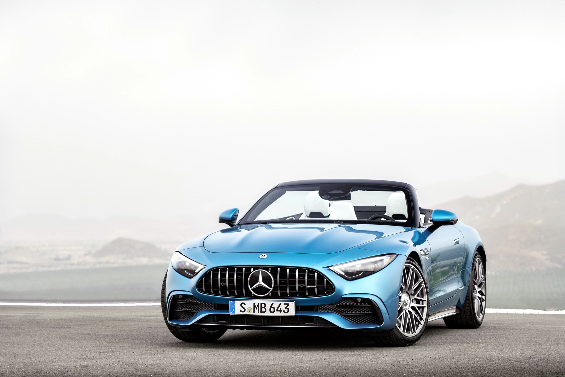 2023 Mercedes-AMG SL43 resim galerisi (06.04.2022)