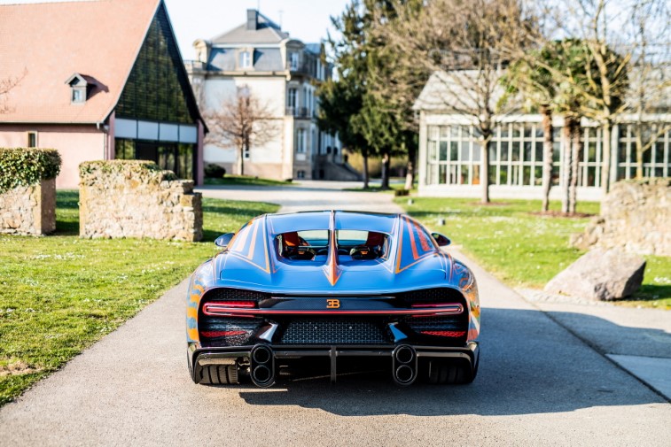 Bugatti Chiron Super Sport Vagues de Lumiere resim galerisi (11.04.2022)