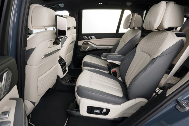2023 BMW X7 resim galerisi (14.04.2022)