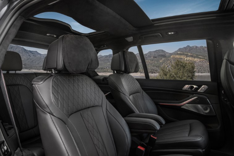 2023 BMW X7 resim galerisi (14.04.2022)