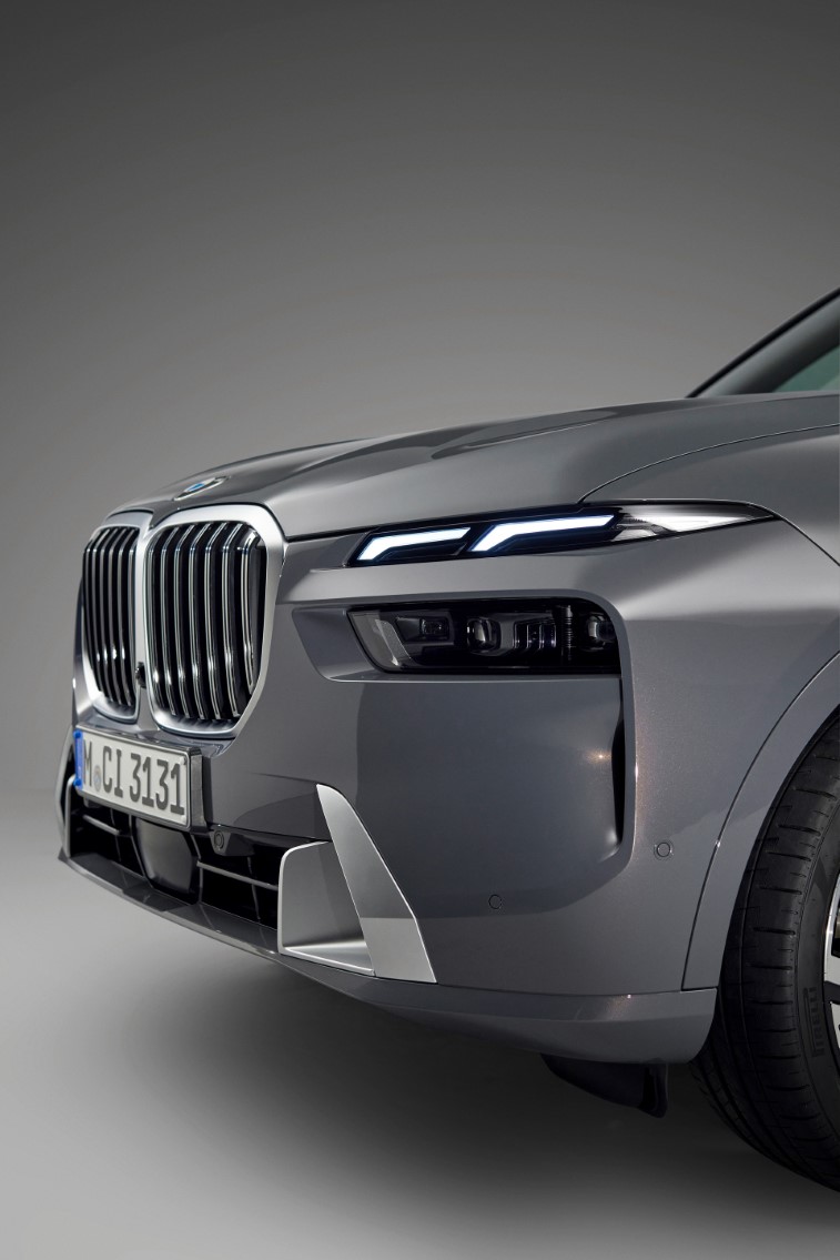 2023 BMW X7 resim galerisi (14.04.2022)
