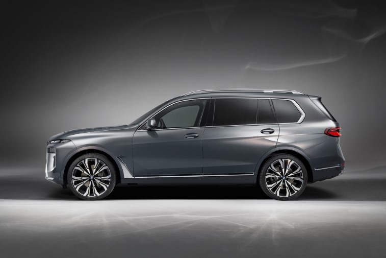 2023 BMW X7 resim galerisi (14.04.2022)