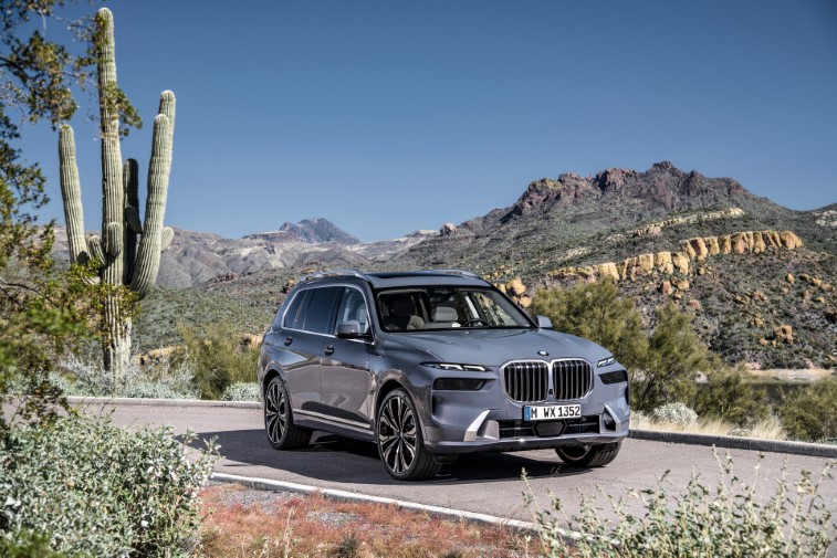 2023 BMW X7 resim galerisi (14.04.2022)