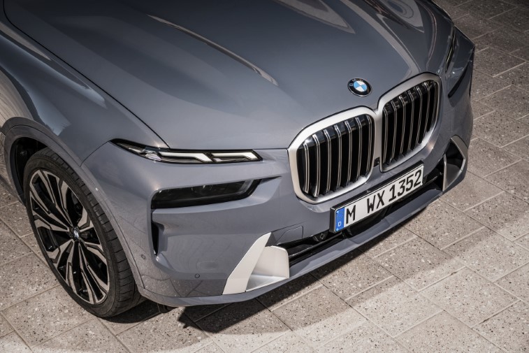 2023 BMW X7 resim galerisi (14.04.2022)