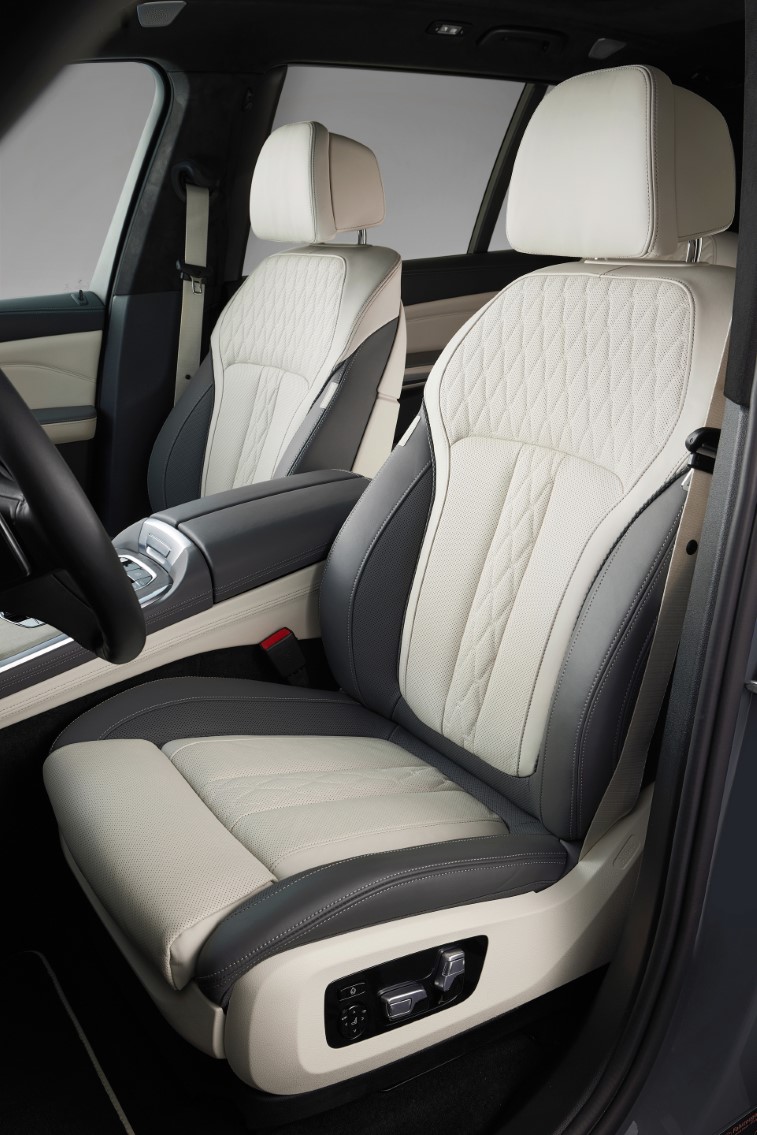 2023 BMW X7 resim galerisi (14.04.2022)