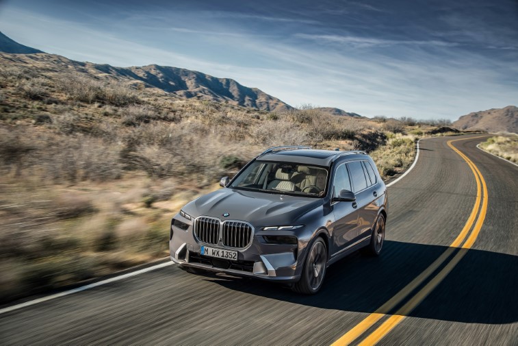 2023 BMW X7 resim galerisi (14.04.2022)