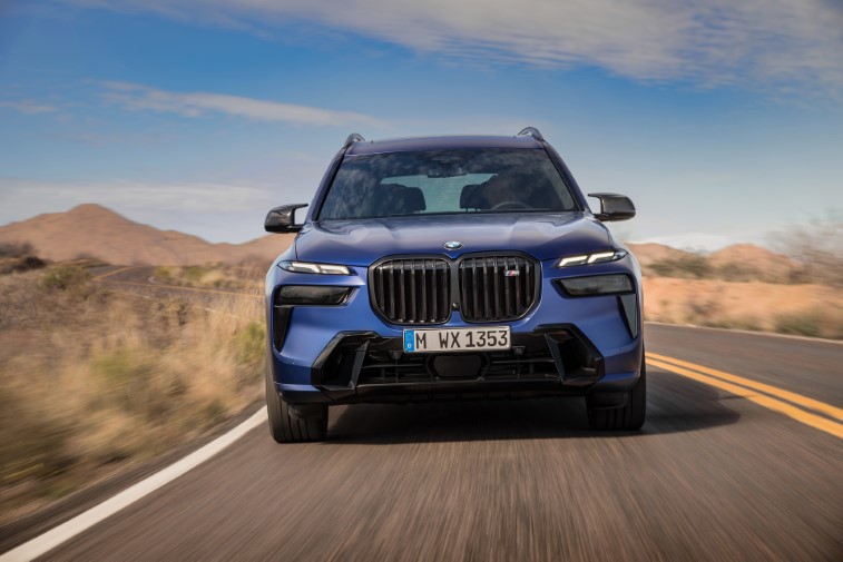 2023 BMW X7 resim galerisi (14.04.2022)