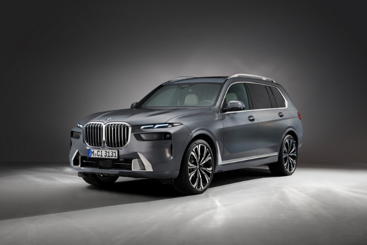 2023 BMW X7 resim galerisi (14.04.2022)