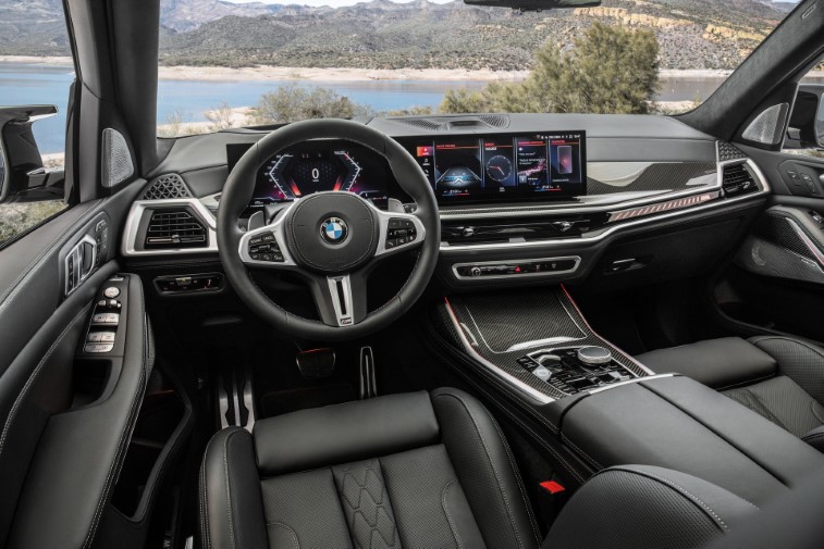 2023 BMW X7 resim galerisi (14.04.2022)