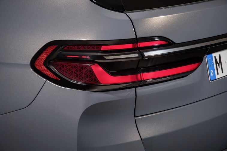2023 BMW X7 resim galerisi (14.04.2022)