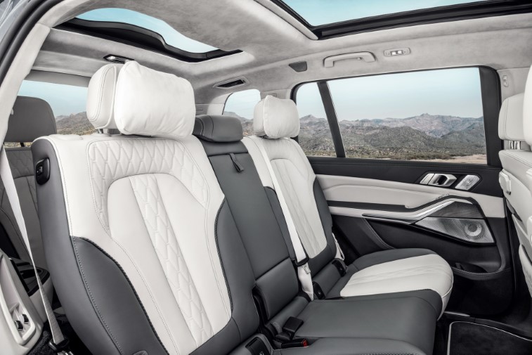 2023 BMW X7 resim galerisi (14.04.2022)
