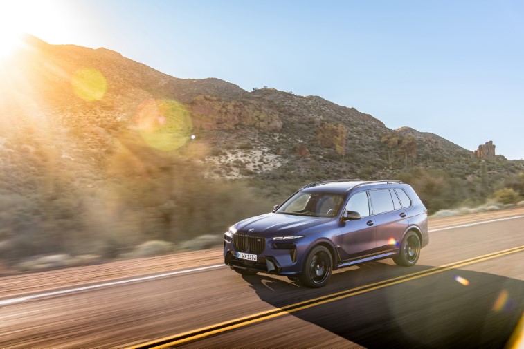 2023 BMW X7 resim galerisi (14.04.2022)
