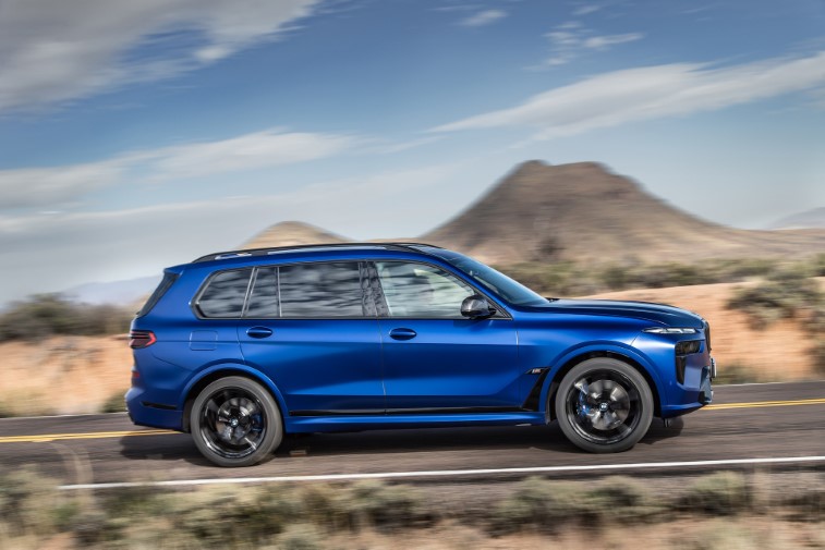 2023 BMW X7 resim galerisi (14.04.2022)
