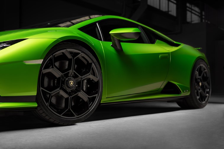 Lamborghini Huracan Tecnica resim galerisi (17.04.2022)