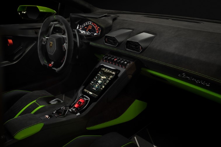 Lamborghini Huracan Tecnica resim galerisi (17.04.2022)