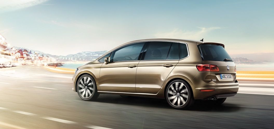 YEN VOLKSWAGEN GOLF SPORTSVAN ALMANYA'DA SATITA RESM GALERS