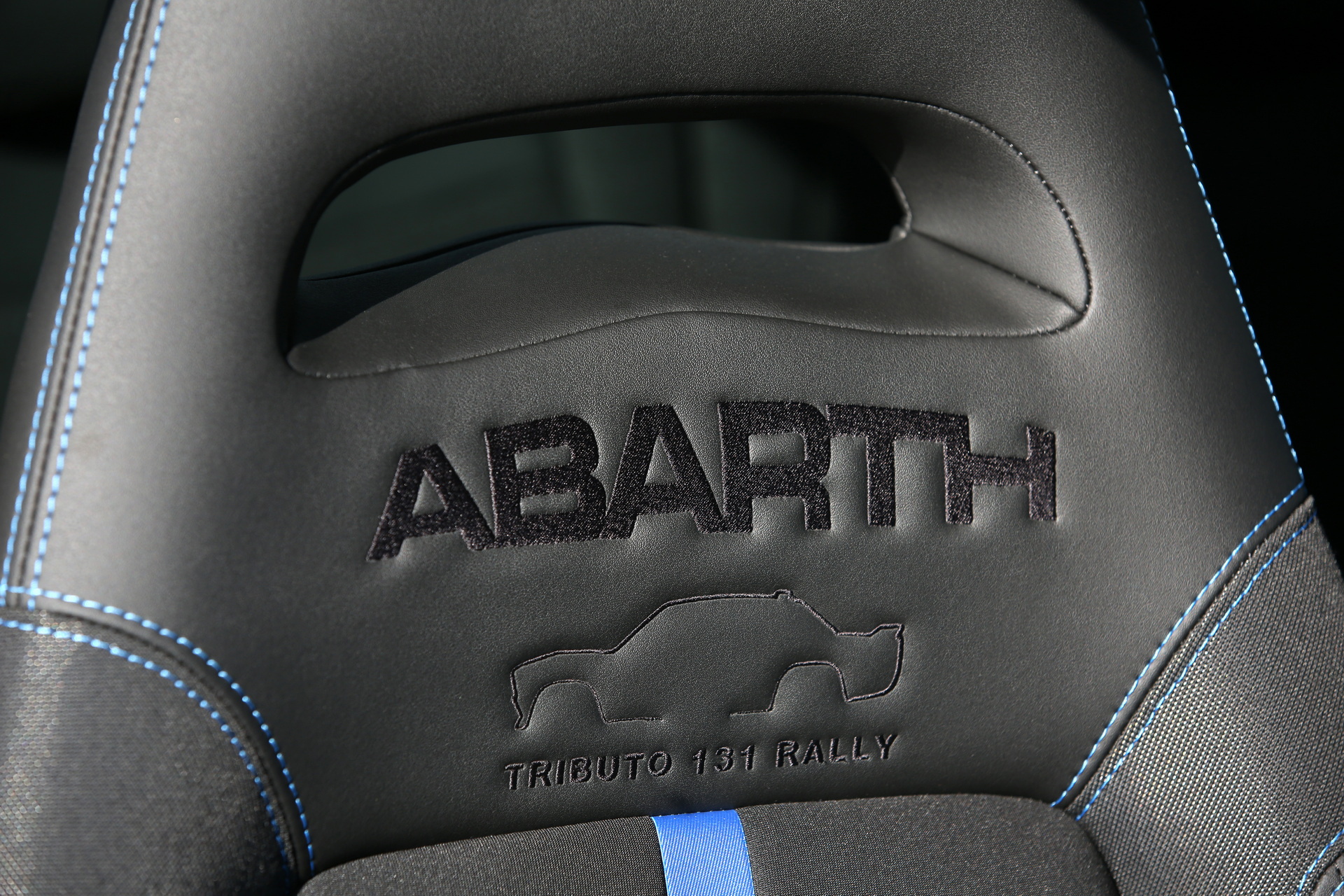 Abarth 695 Tributo Special Edition resim galerisi (05.05.2022)