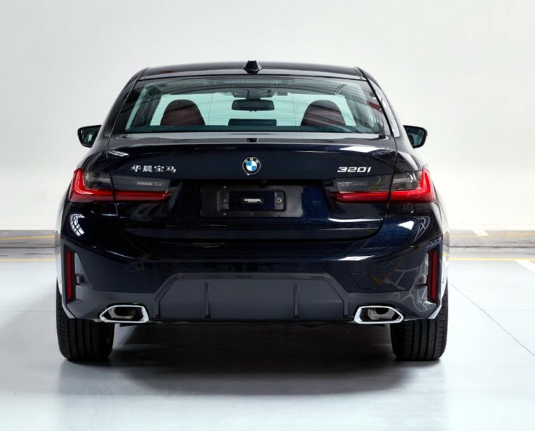 Makyajl 2023 BMW 3 Serisi Sedan resim galerisi (16.05.2022)