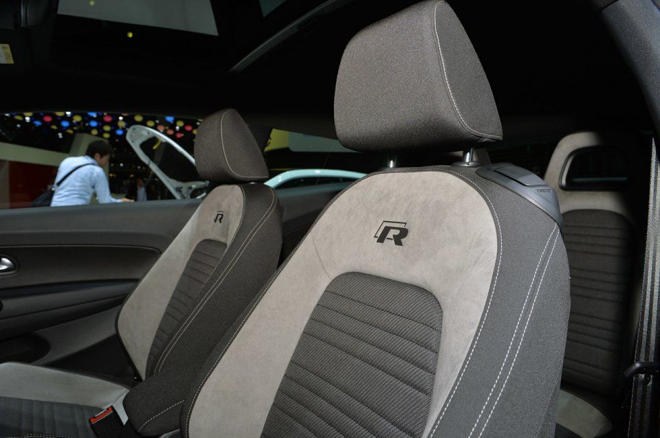 YEN MAKYAJLI VOLKSWAGEN SCROCCO R CENEVRE RESM GALERS