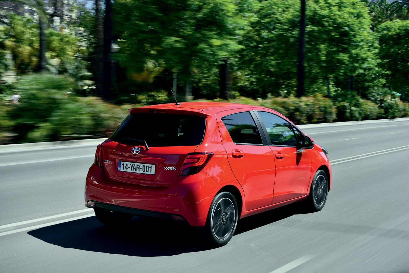 YEN 2015 MAKYAJLI TOYOTA YARS DETAYLI RESM GALERS