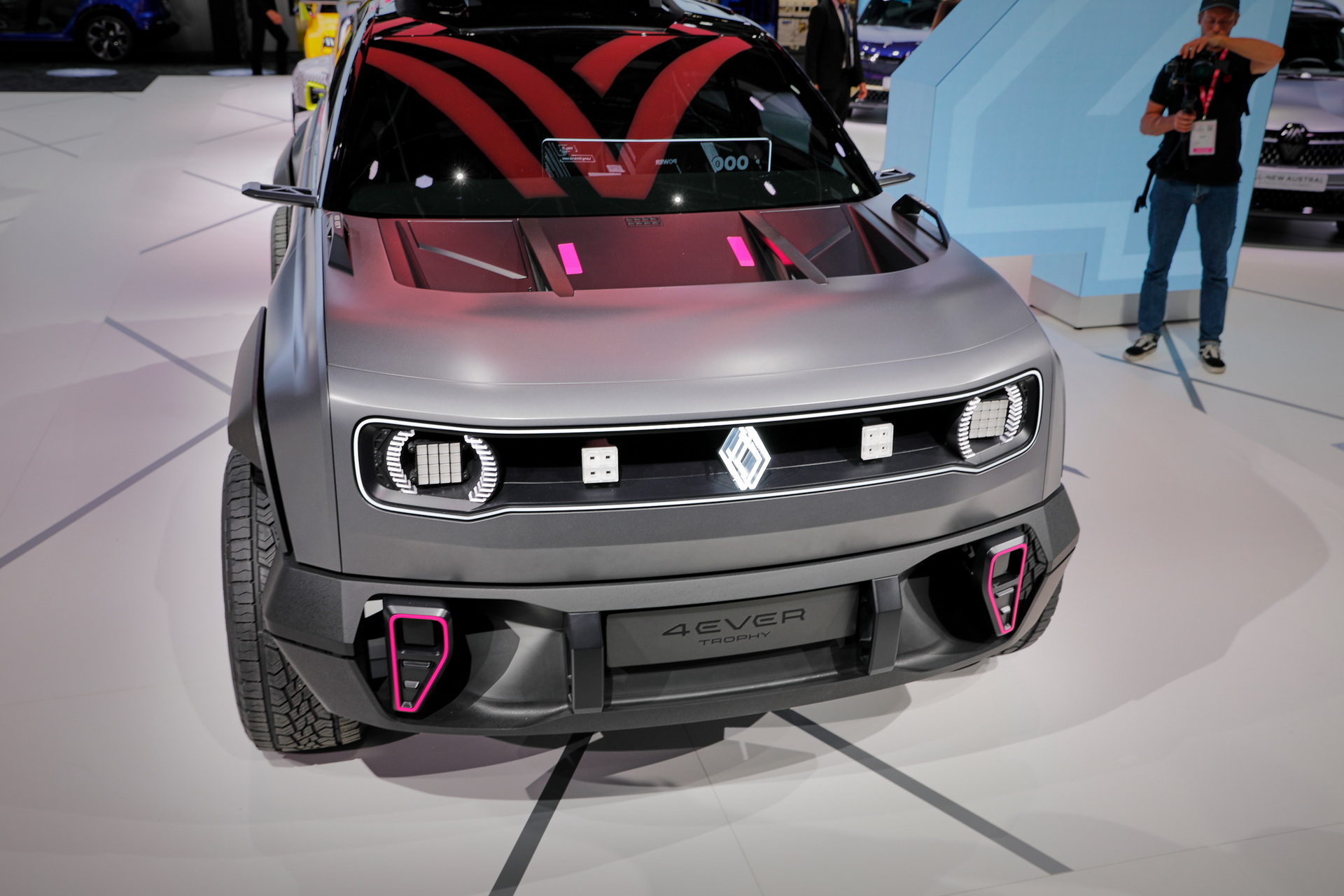 Renault 4Ever Trophy Concept resim galerisi (20.10.2022)