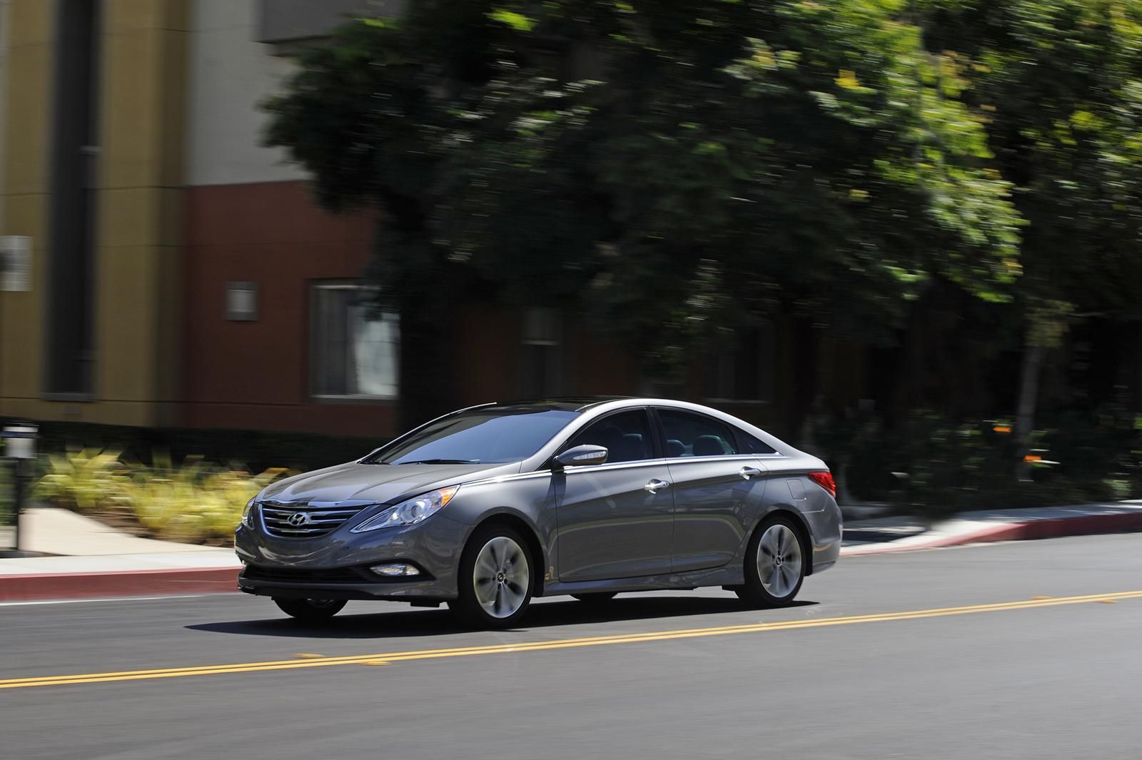 YEN 2014 HAFF MAKYAJLI HYUNDA 40 (SONATA) AMERKAN VERSYONU RESM GALERS