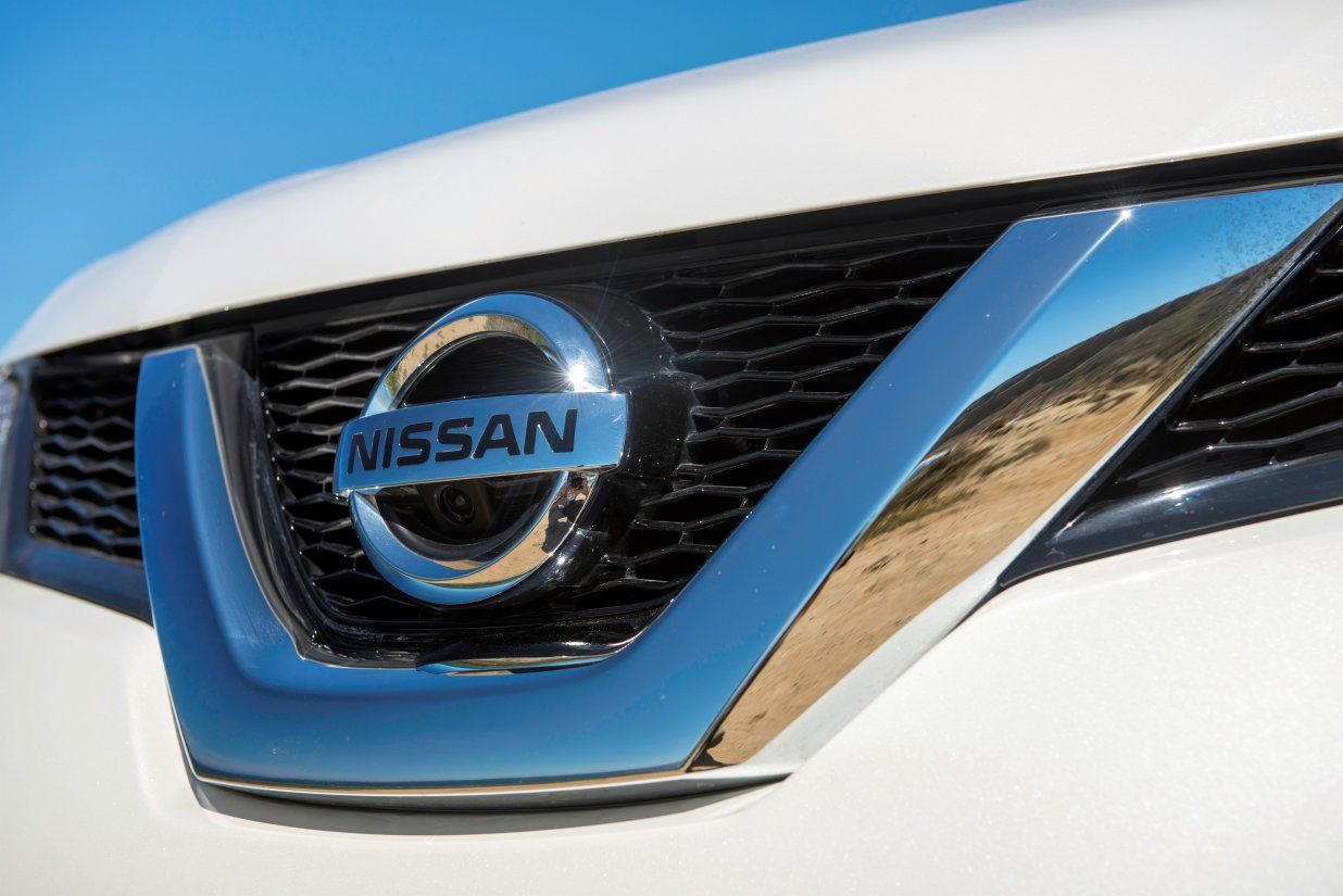 YEN NSSAN X-TRAL 1.6 DCI XTRONIC DETAYLI RESM GALERS