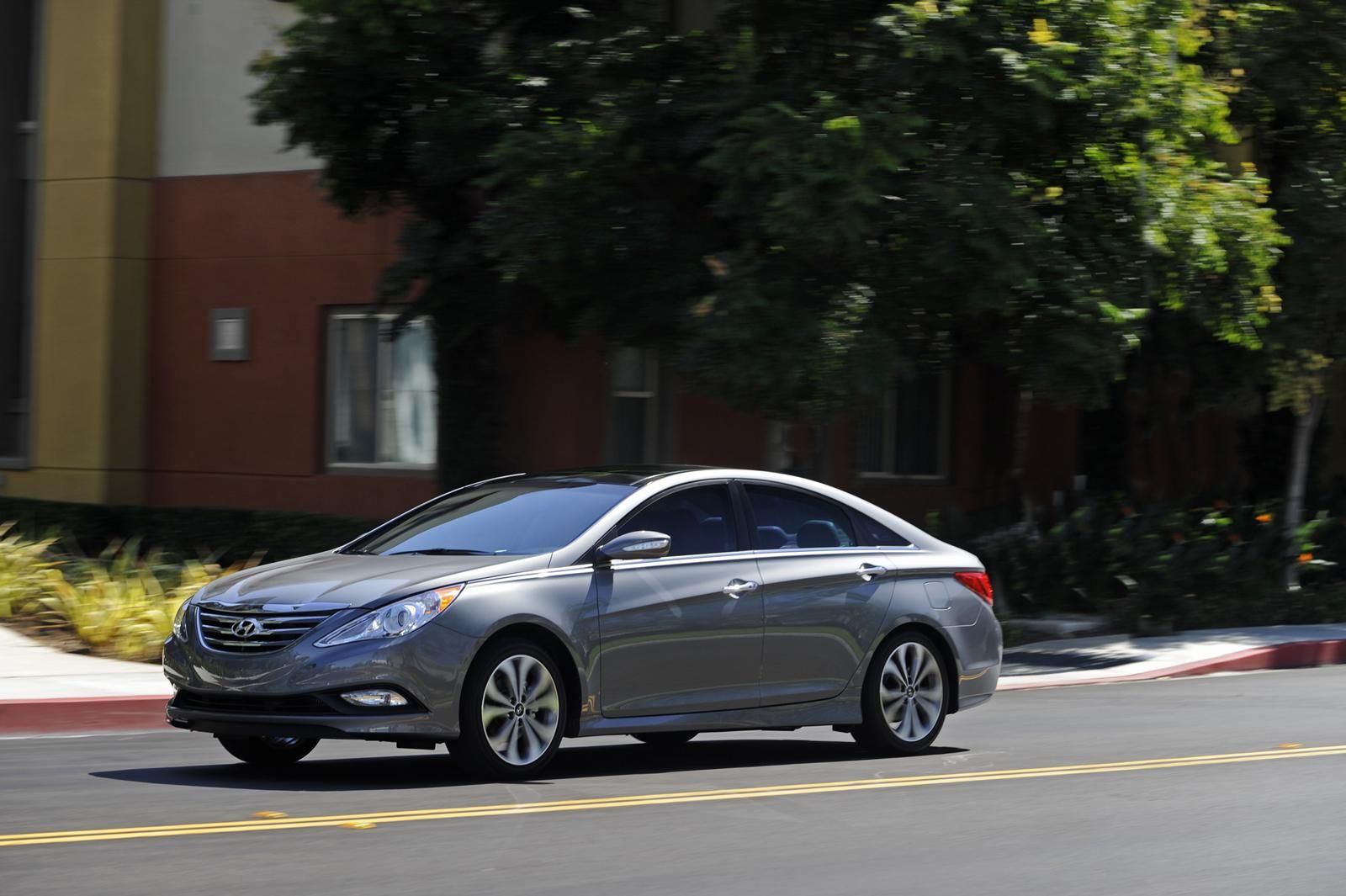 YEN 2014 HAFF MAKYAJLI HYUNDA 40 (SONATA) AMERKAN VERSYONU RESM GALERS