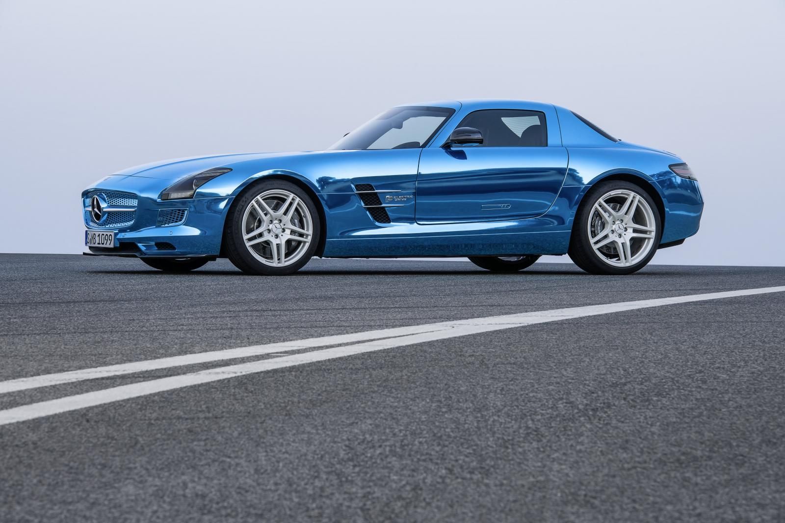 MERCEDES SLS EV (2012) GALER