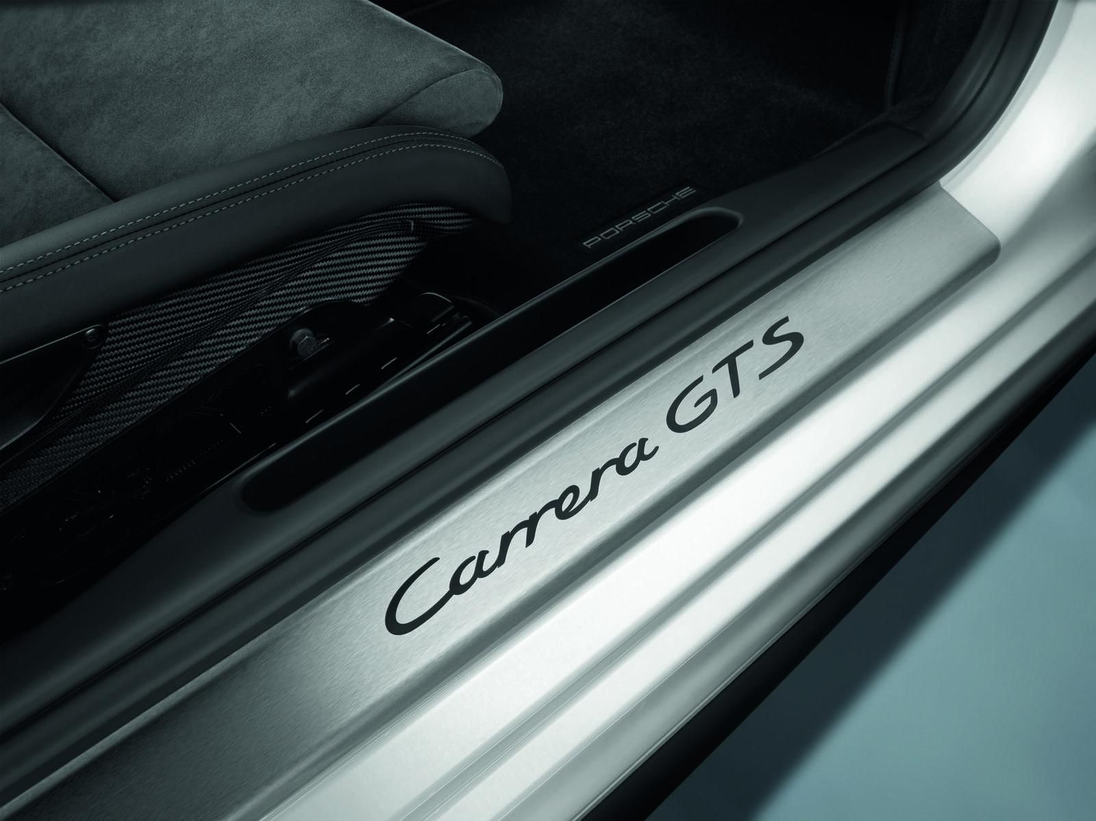 PORSCHE CARRERA GTS (2011) GALER