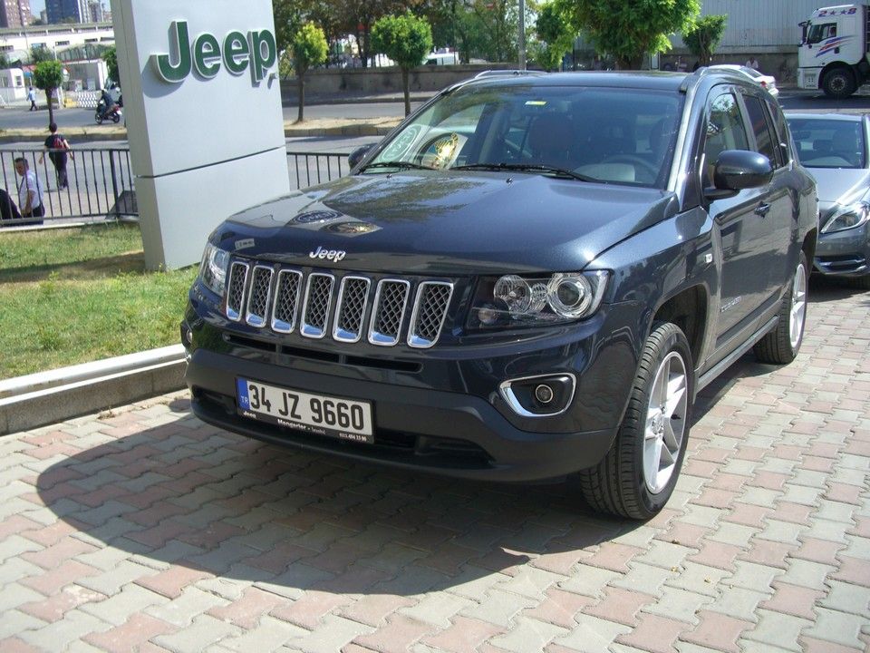 YEN JEEP COMPASS SATITA RESM GALERS