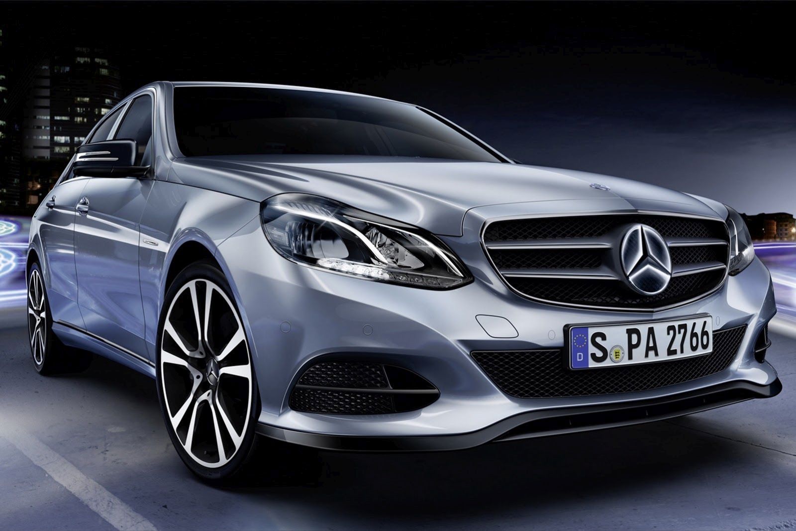 YEN MAKYAJLI MERCEDES E SERS AKSESUARLARI GALER