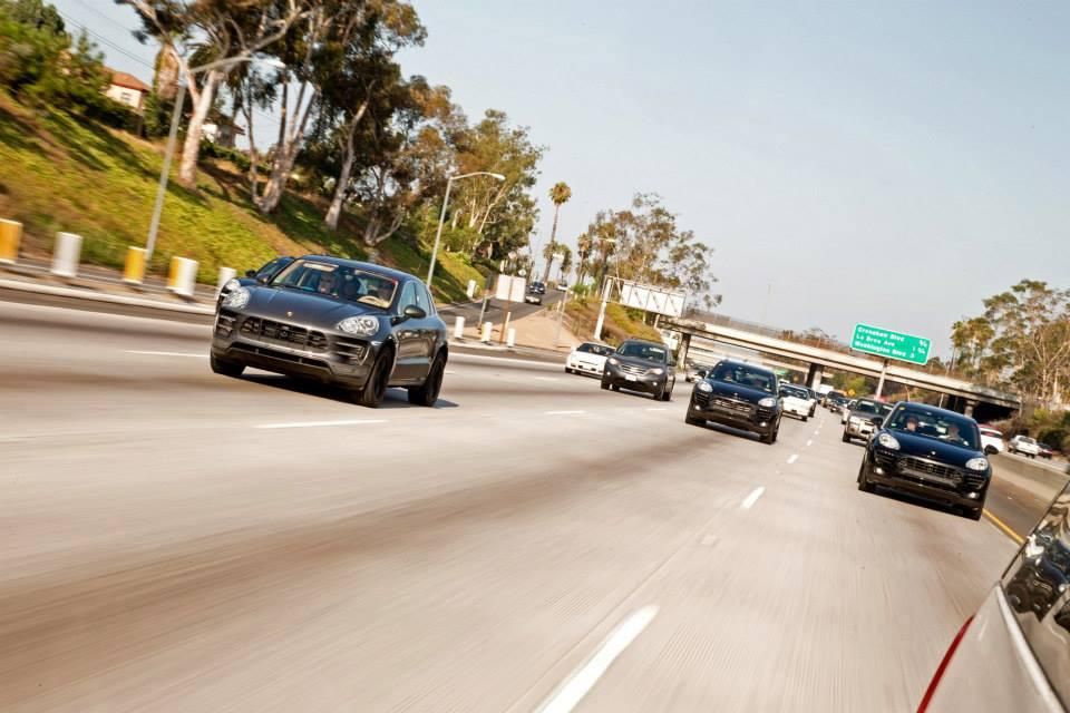 YEN PORSCHE MACAN RESM PUCU RESM GALERS