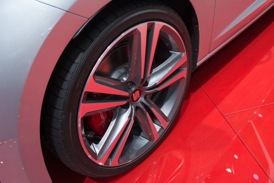 YEN SEAT LEON CUPRA CENEVRE RESM GALERS