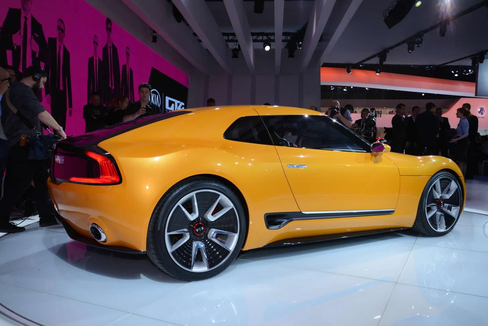 KA GT4 STNGER CONCEPT RESM GALERS